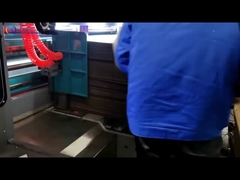 Máquina de corte e vinco para impressão de caixa de papelão com empilhador automático de vibração