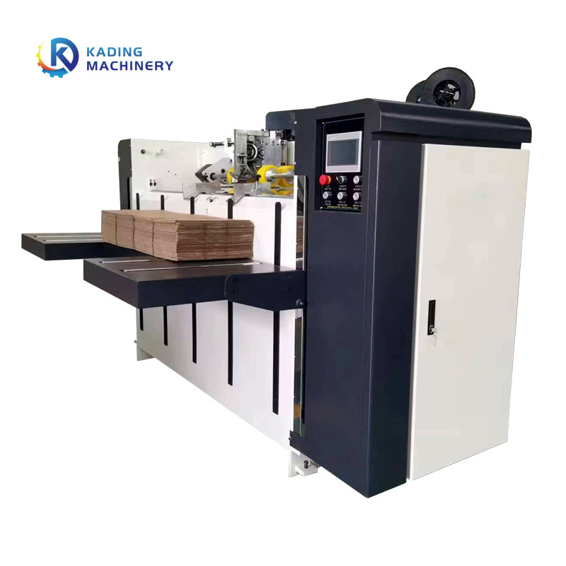 Semi máquina de costura ondulada do automóvel para o cartão de 3/5 dobras de 600nails/Min Speed